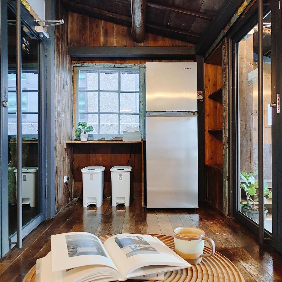 Jerry'S Mazehut Hostel 타이난 외부 사진