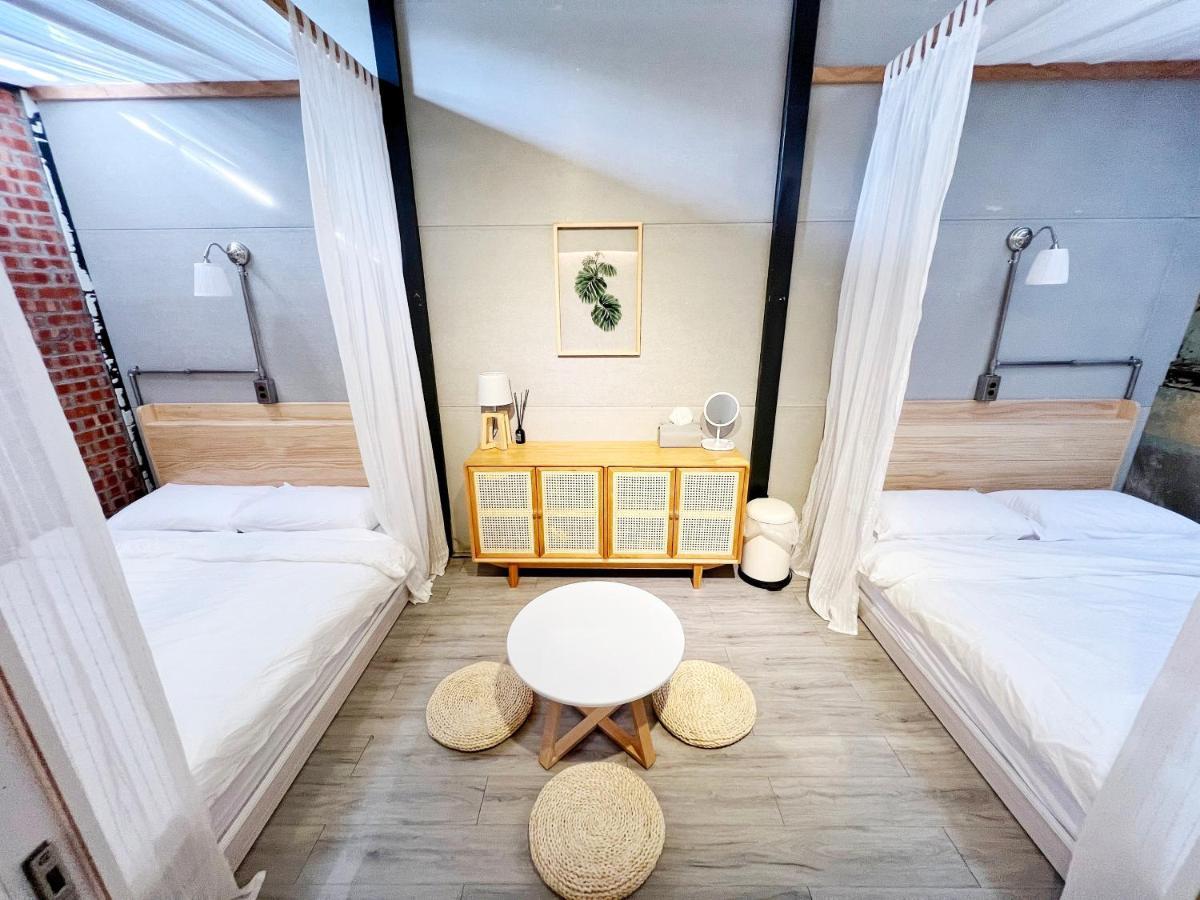 Jerry'S Mazehut Hostel 타이난 외부 사진